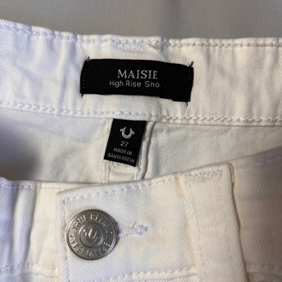 NWT TRUE RELIGION Maisie Vintage High Rise White Denim Fray Hem Jean Shorts - Picture 14 of 16